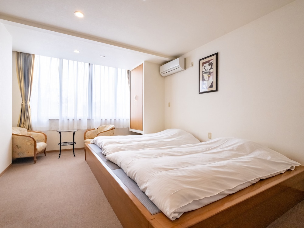 STANDARD, TWIN BEDS