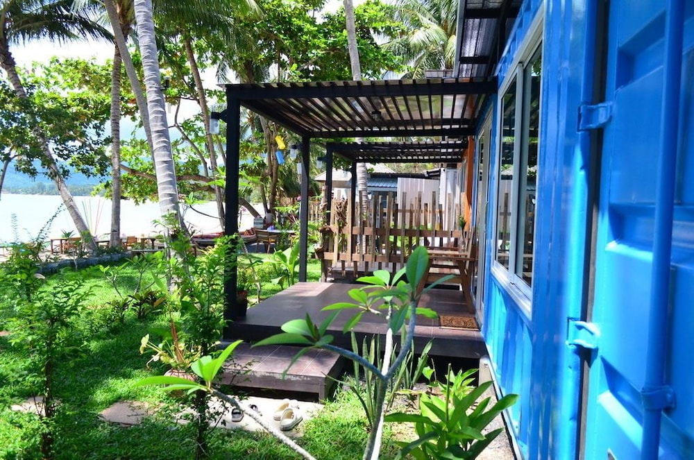 Think & Retro Cafe Lipa Noi Samui 59/62