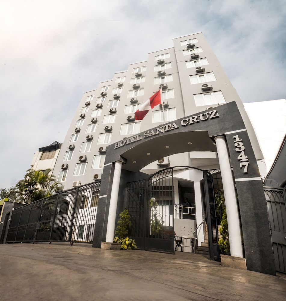 HOTEL SANTA CRUZ 1/60