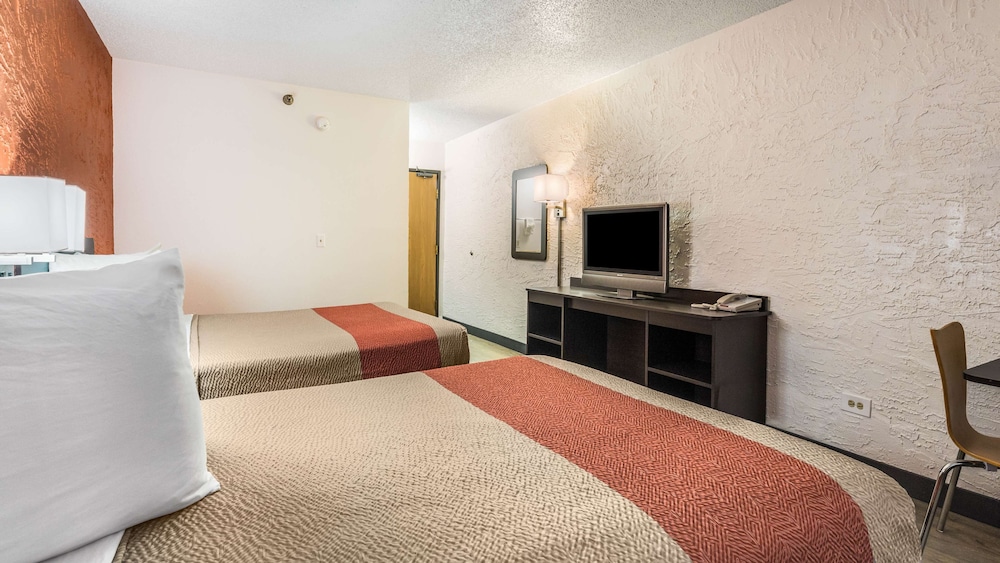 Motel6 Elk Grove Village, IL 26/44