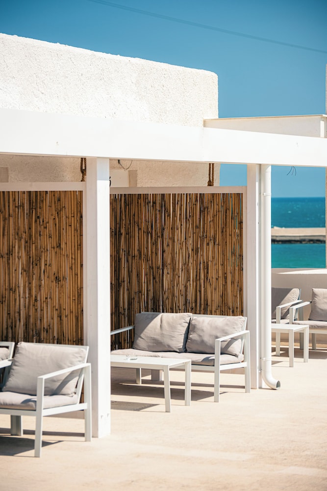 Adivè Rooms And Restaurant 2/50
