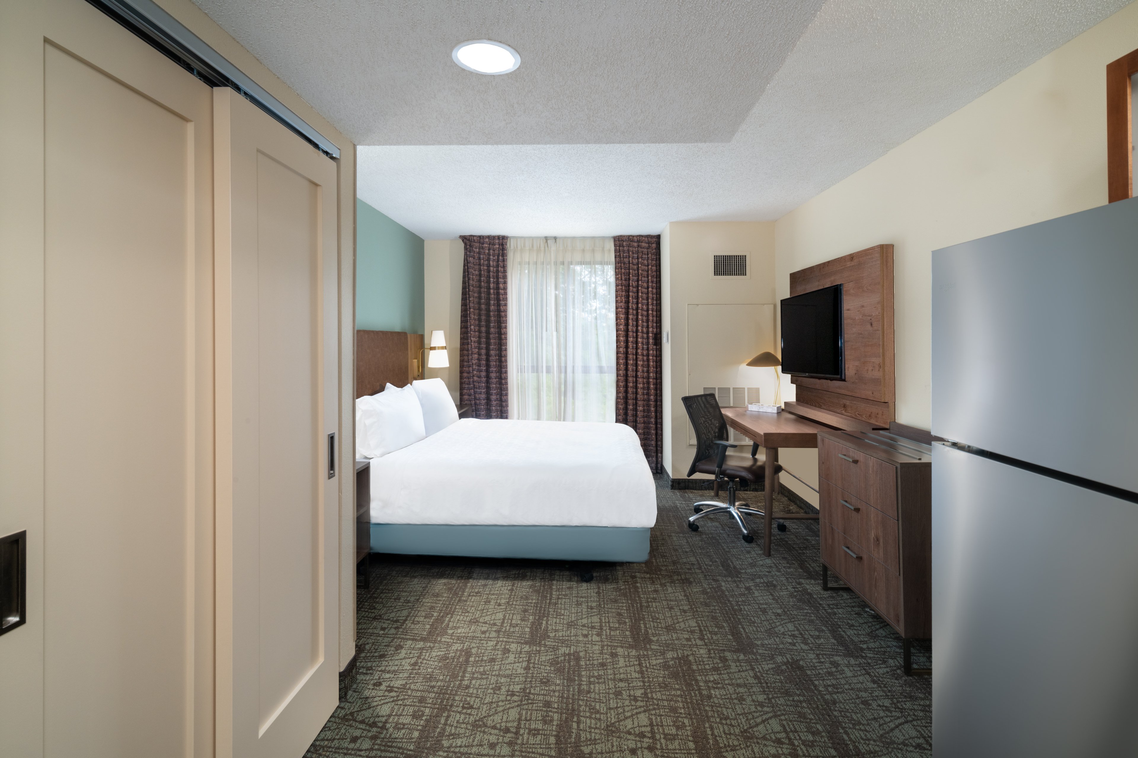 غرفة بسرير كينج لذوي الإعاقة