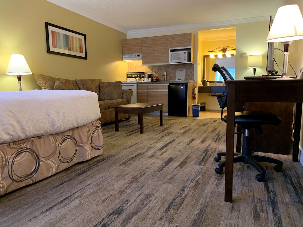 Best Western Plus Burnaby Hotel 8/76