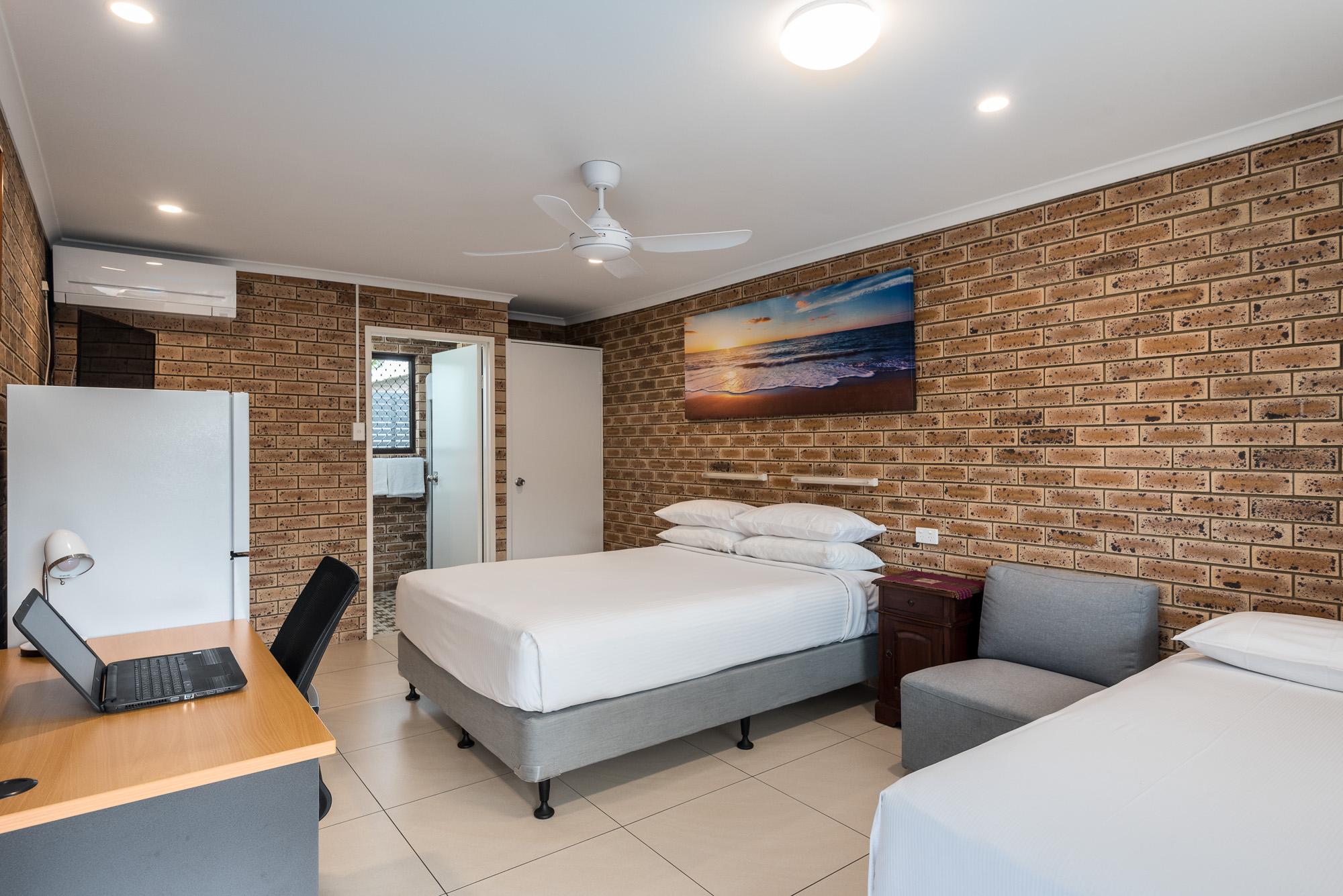 Room, Twin Beds