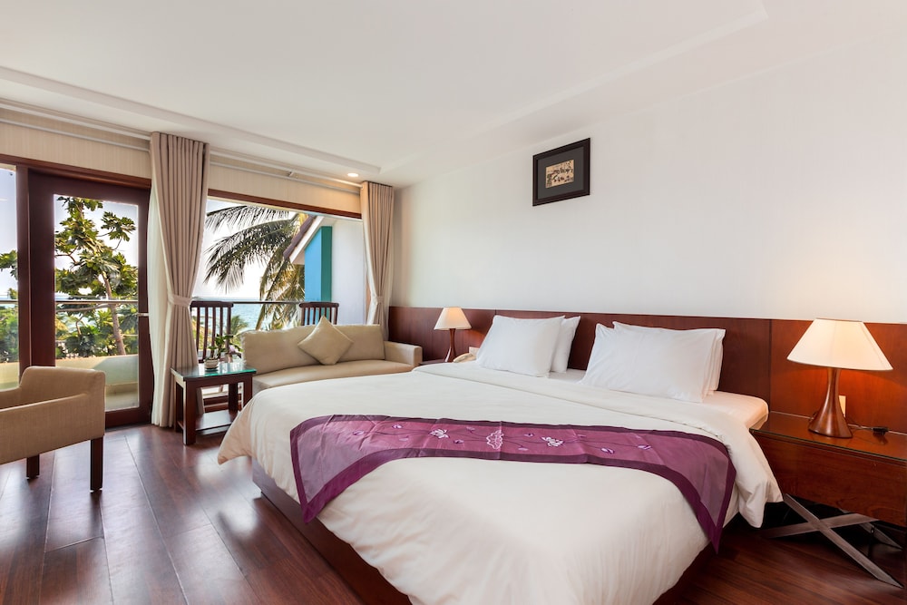 Hoang Ngoc Beach Resort 19/87