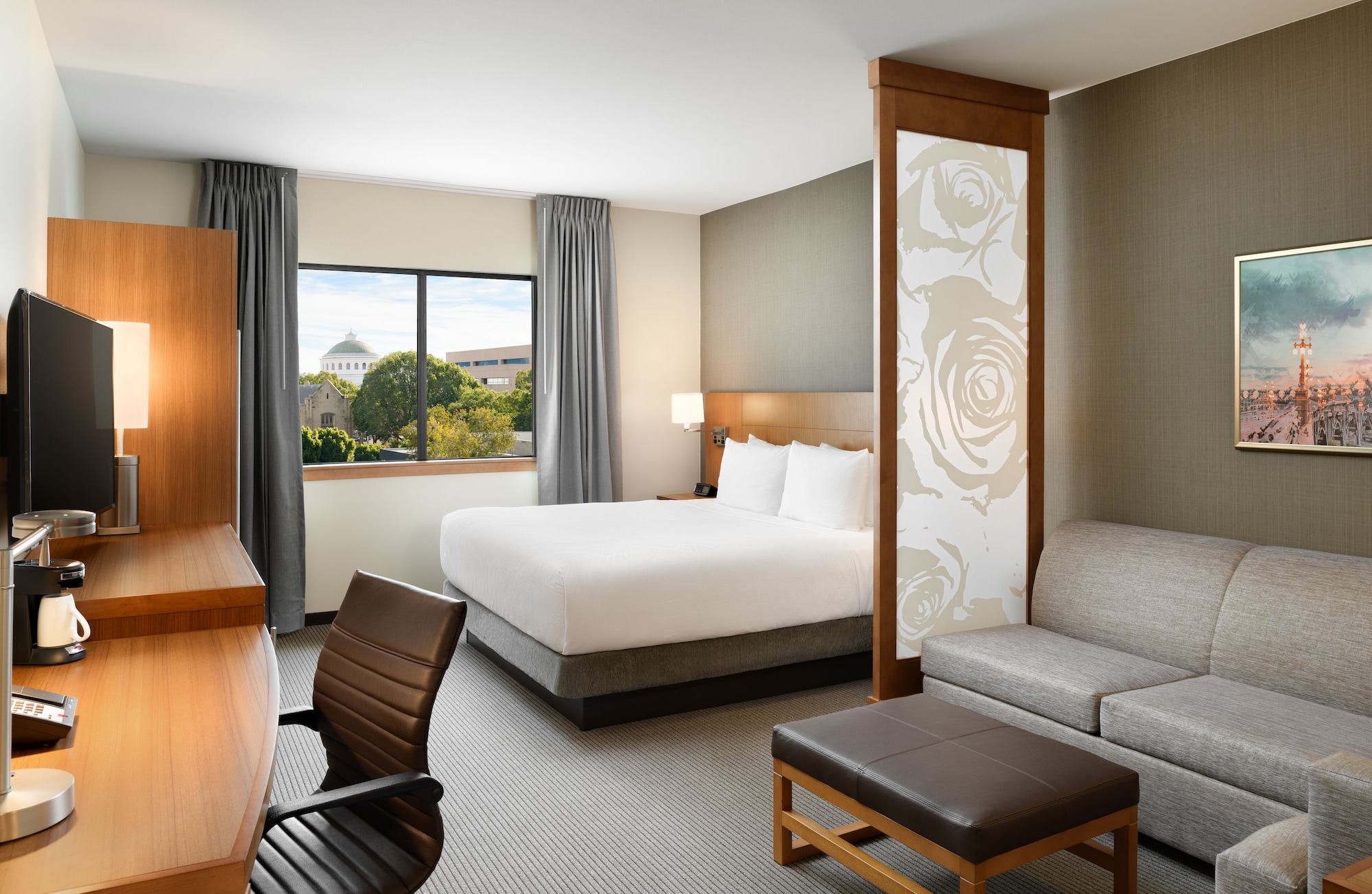 ROOM, 2 QUEEN BEDS, SOFA