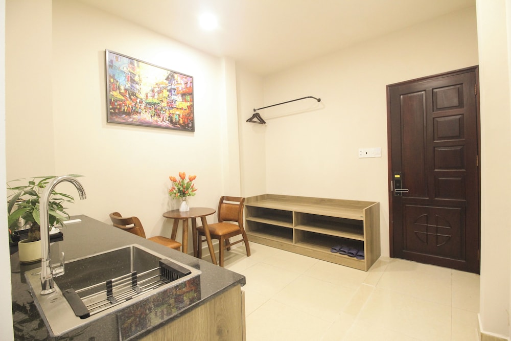 De Lustora Hotel & Apartment - District 1, HCM. 3/35