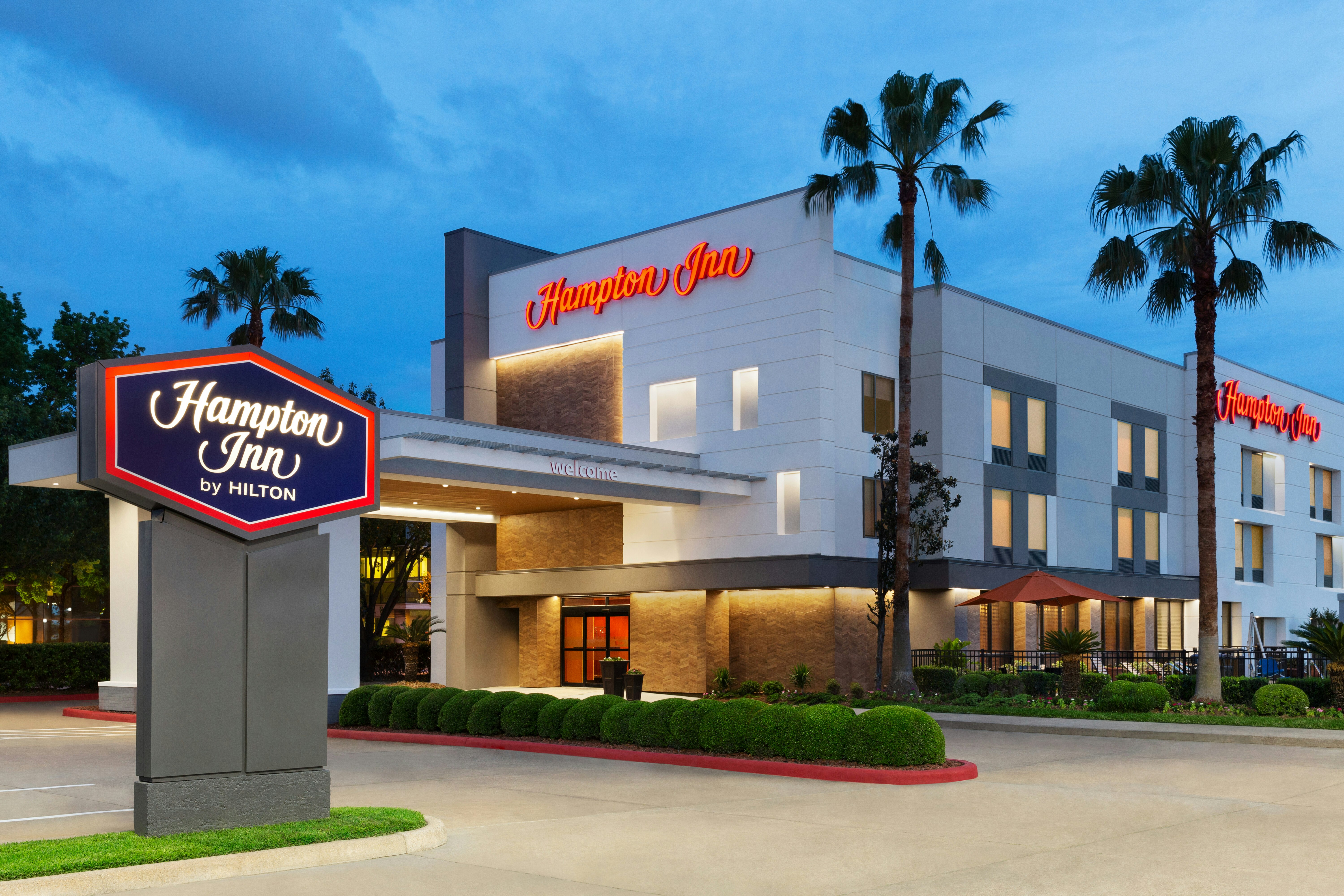 Hampton Inn Houston-Brookhollow 6/59