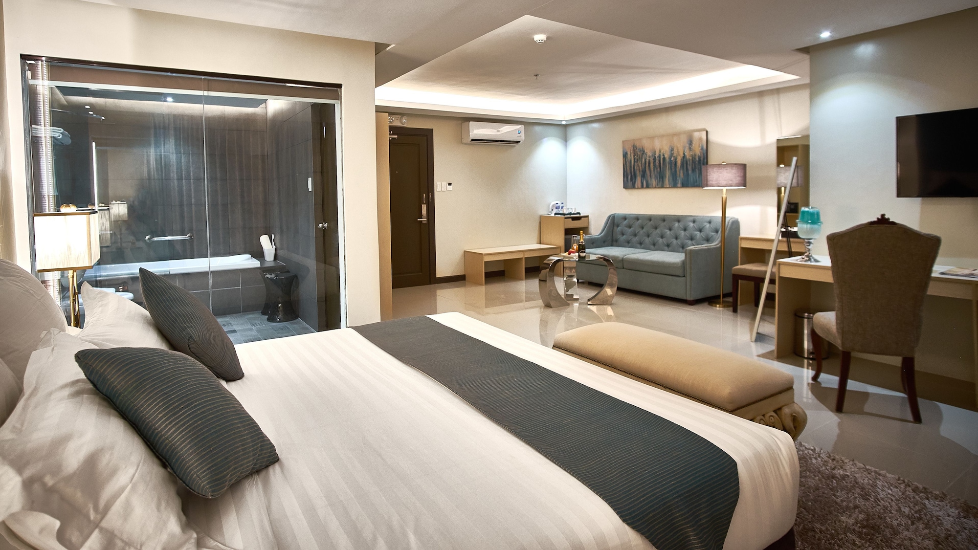 Suite Room