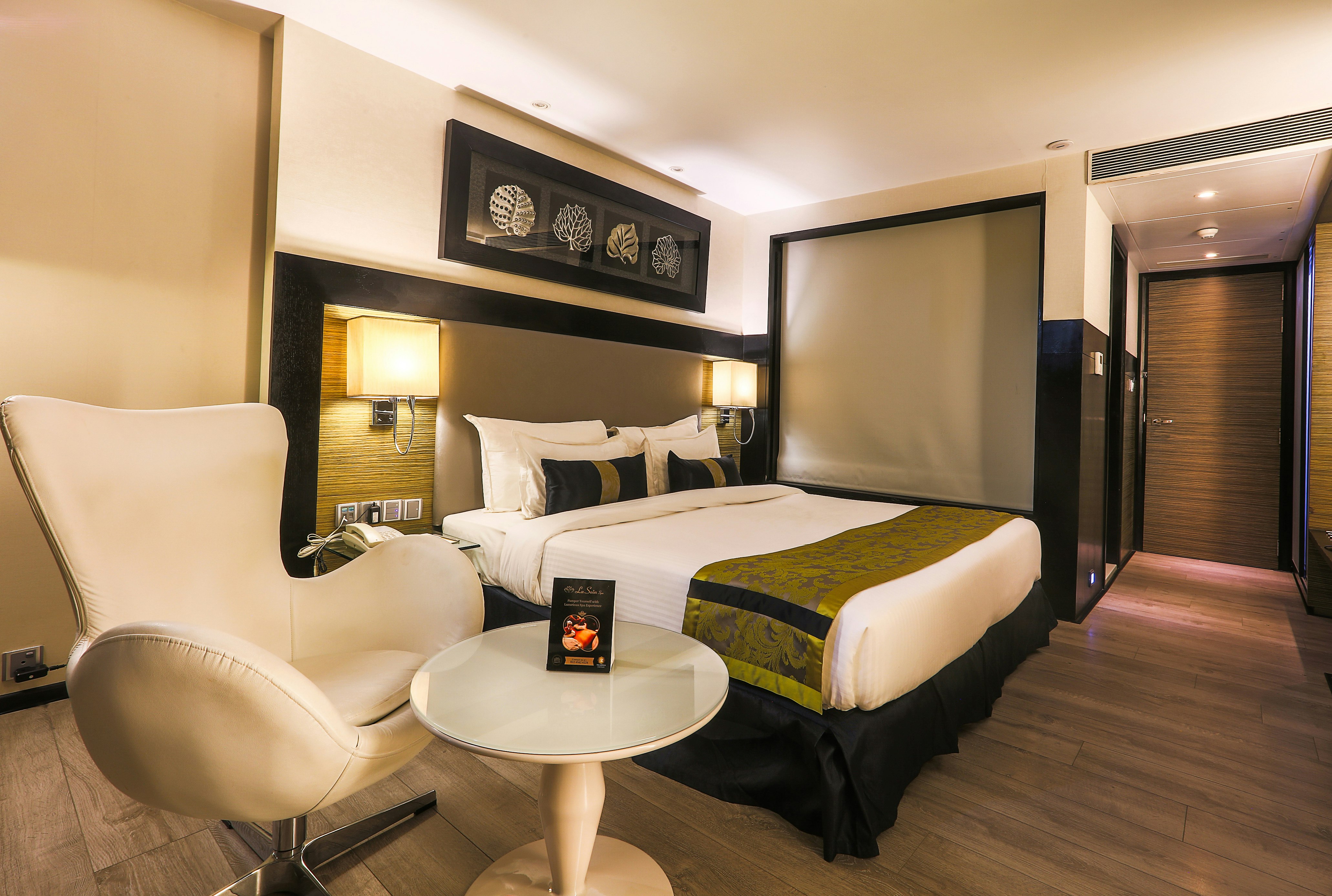 The Empresa Hotel 24/76