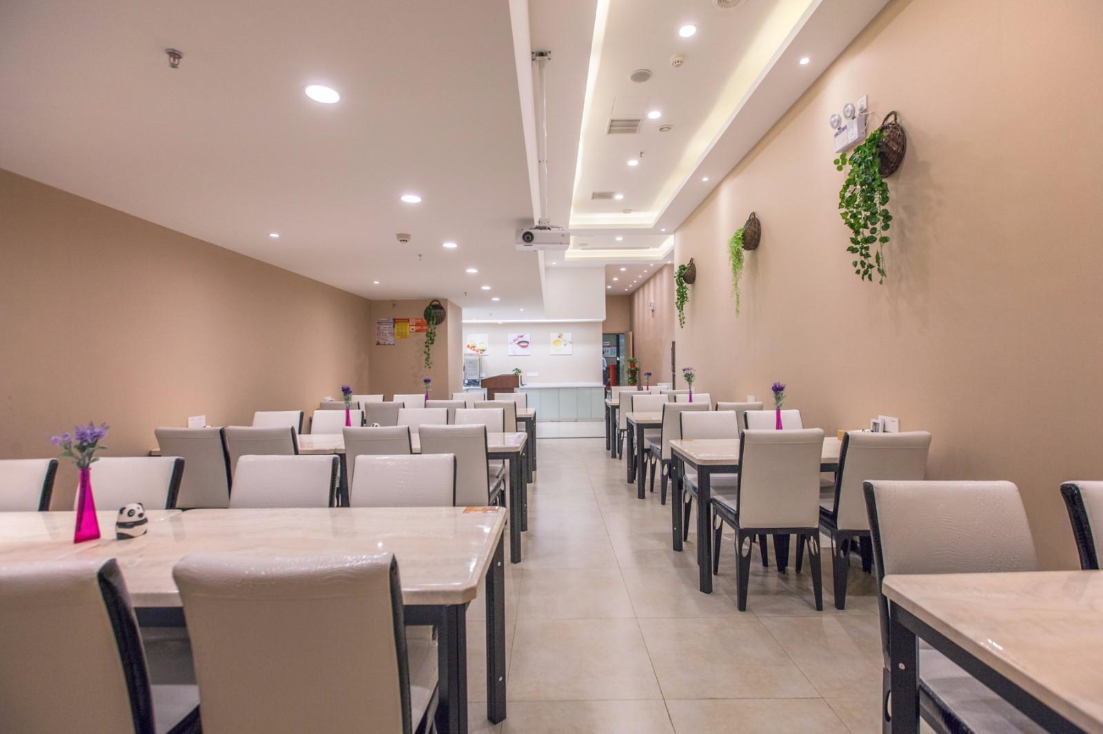 Lavande Hotel (Wuhan Fanhai CBD) 40/45