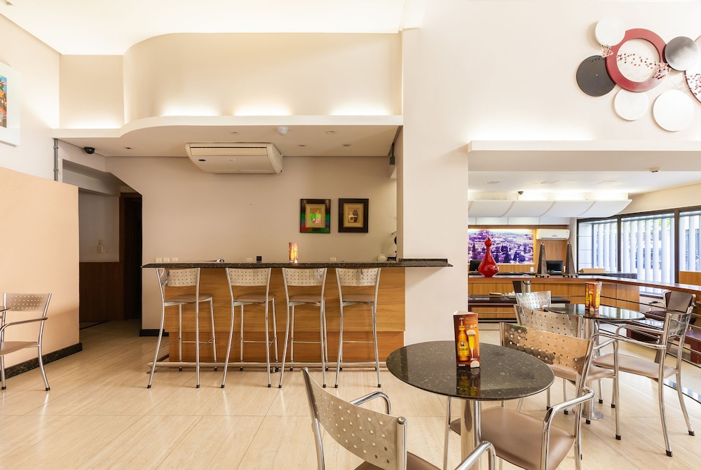 Tri Hotel Executive Criciuma 34/50
