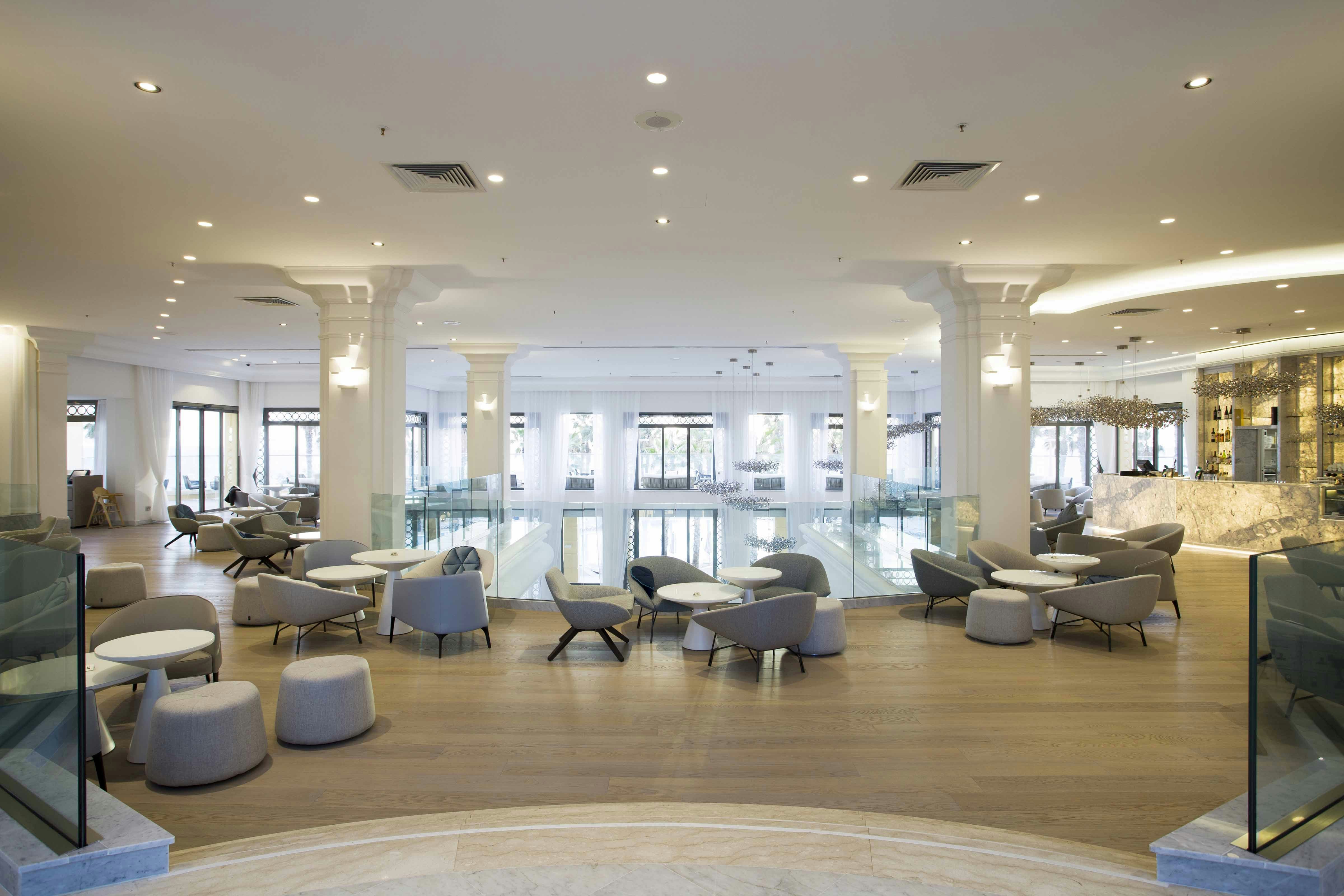 HILTON MALTA 54/100