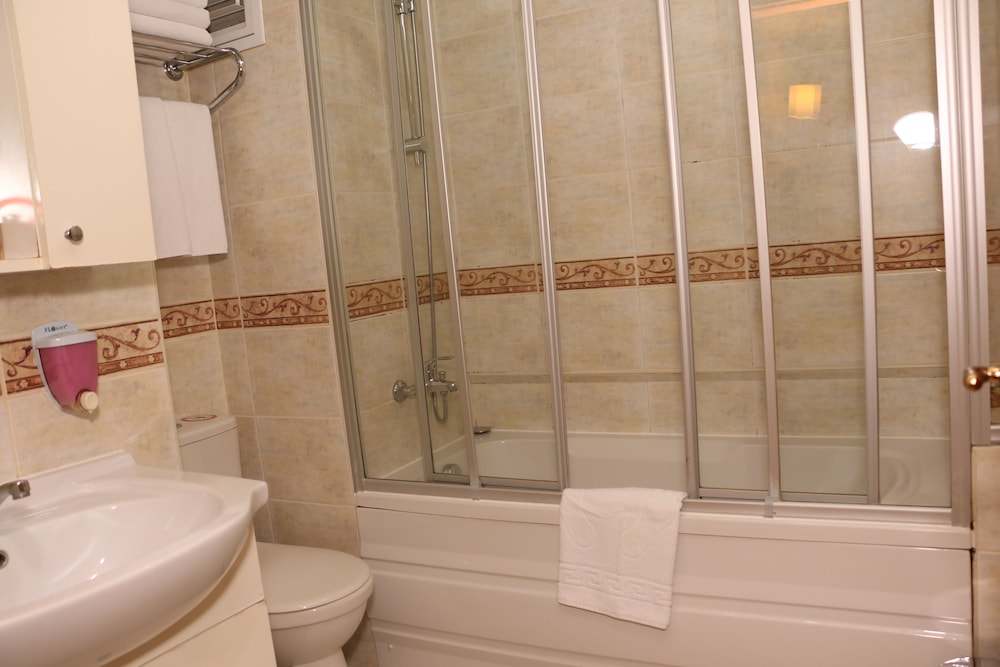 Ilkay Hotel Istanbul Formerly Ilkay Hotel 35/35