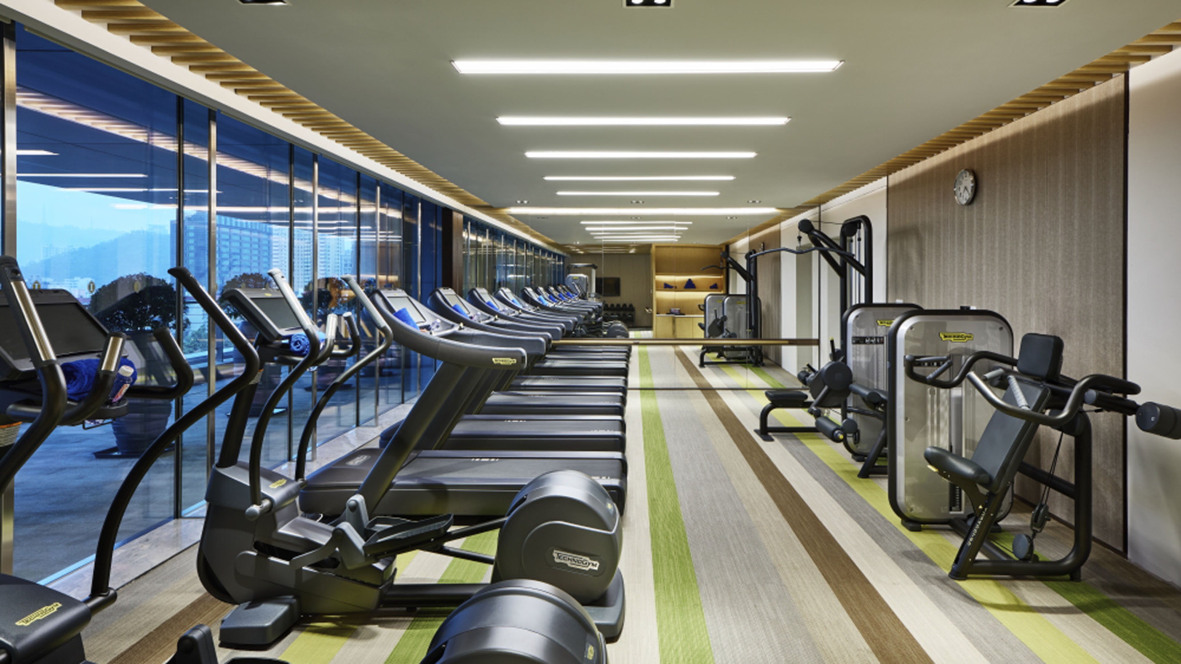Intercontinental Hotels Zhuhai 24/50