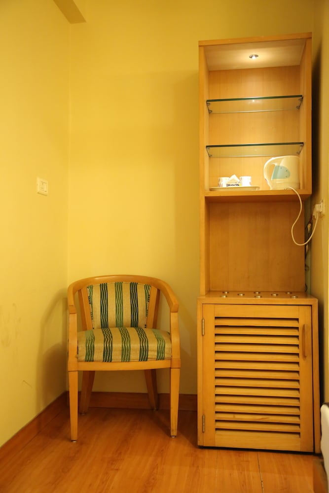 HOTEL SUDESH TOWER 29/37