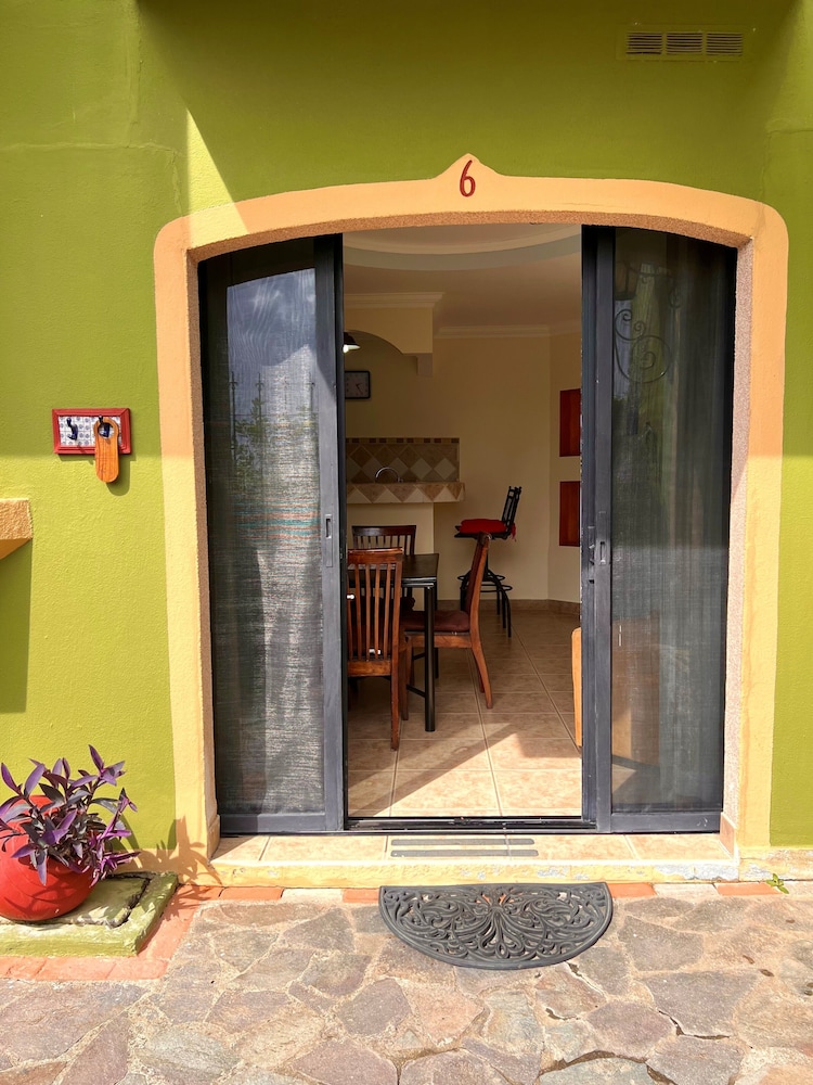 Casas Del Toro Apartments 4/40