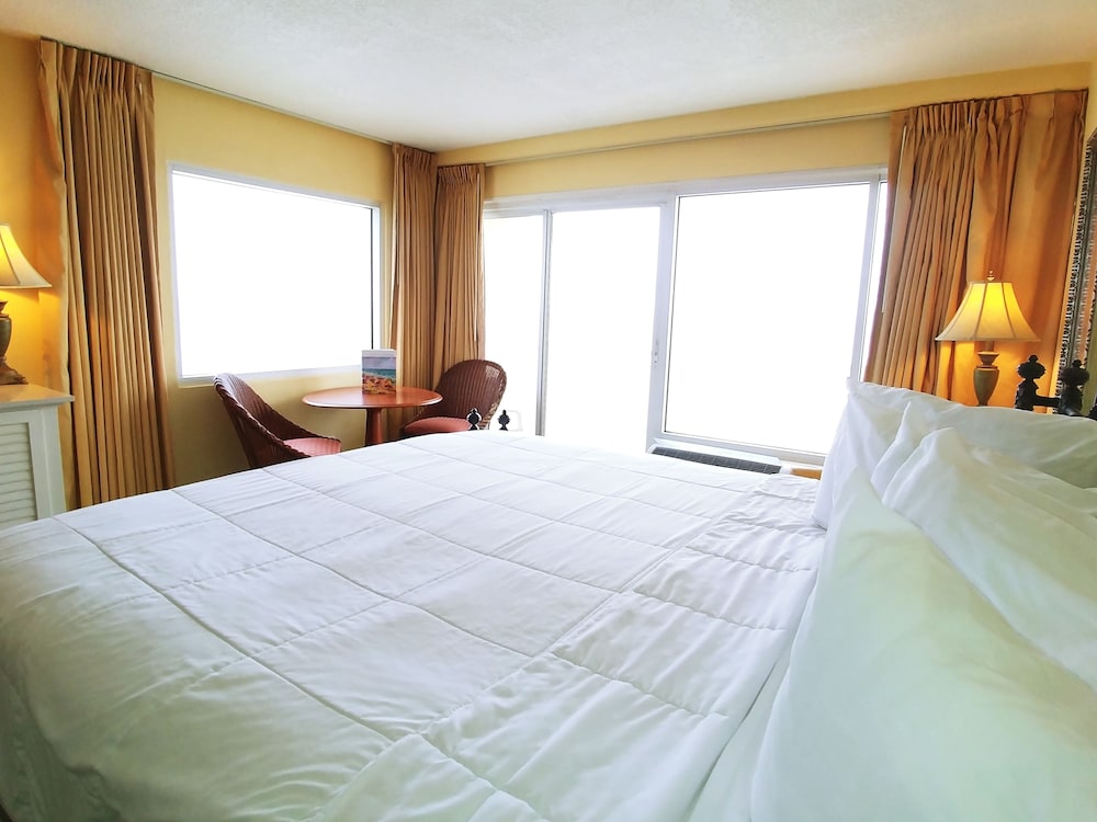 Emerald Shores Resort 17/79