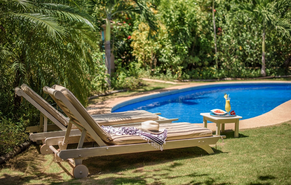 Cala Luna Boutique Hotel and Villas 3/86