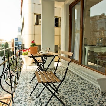 La Villa Blanche Hotel 17/21