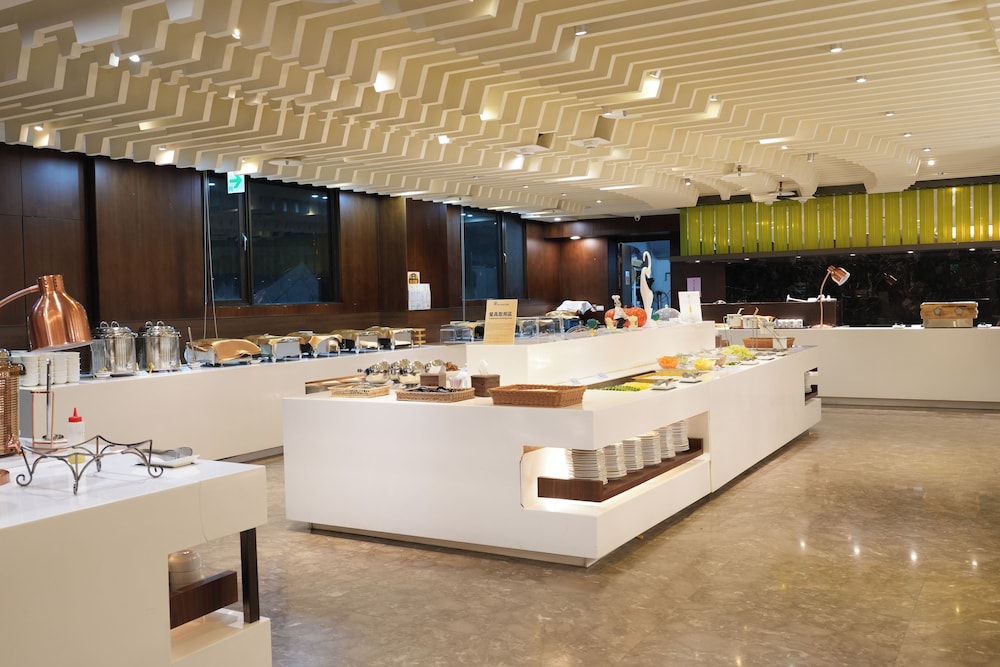 Best Hotel 4/63