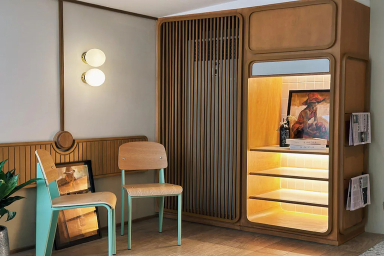 Parcel Hotel Bangkok 7/11