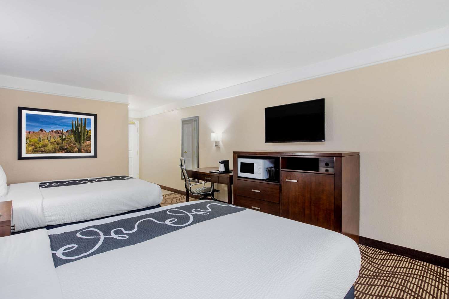La Quinta Inn & Suites by Wyndham Hesperia Victorville 6/44