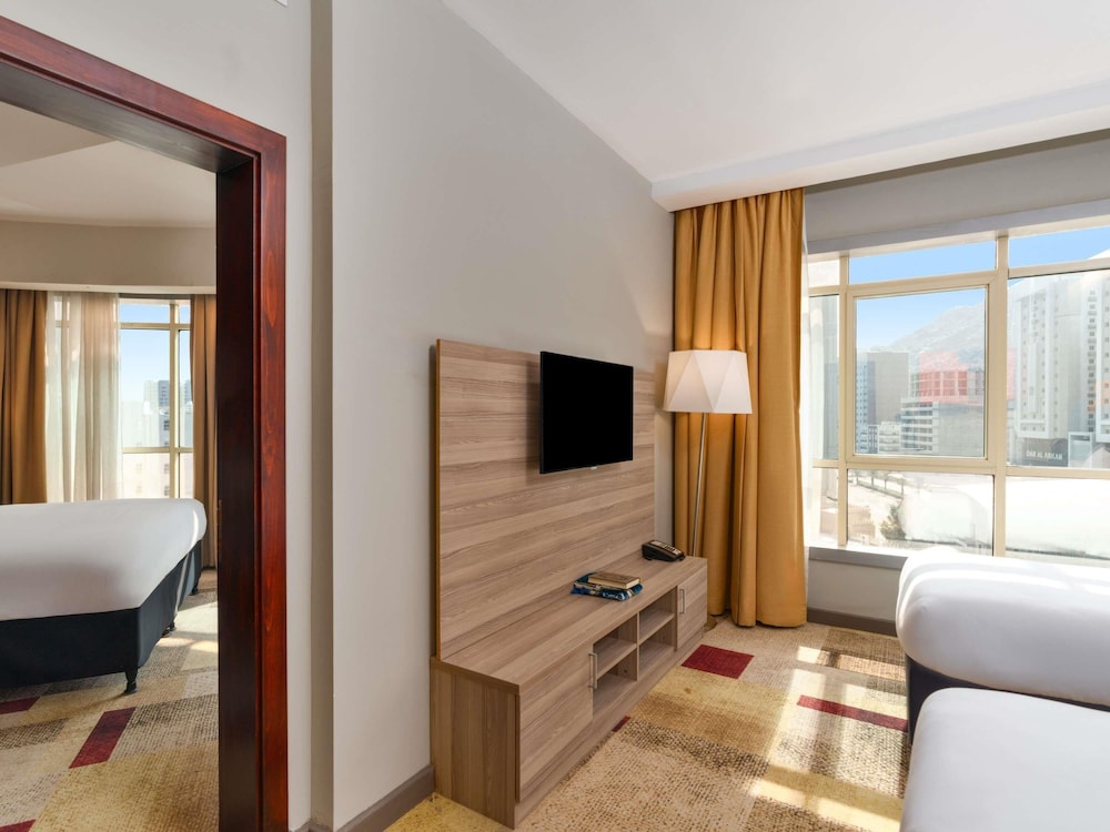 Mercure Makkah Aziziah 53/55