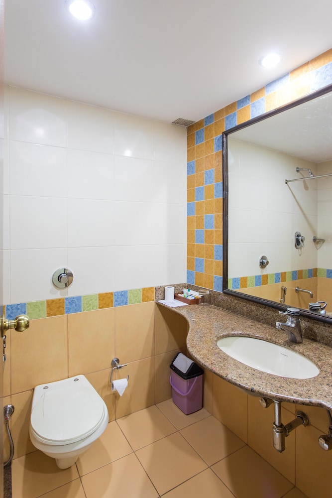 Hotel Coorg International 48/50
