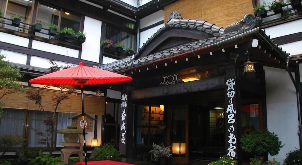 Ekinariya Ryokan 1/23