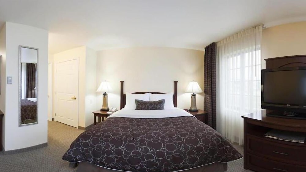 Staybridge Suites Akron-Stow-Cuyahoga Falls 18/65