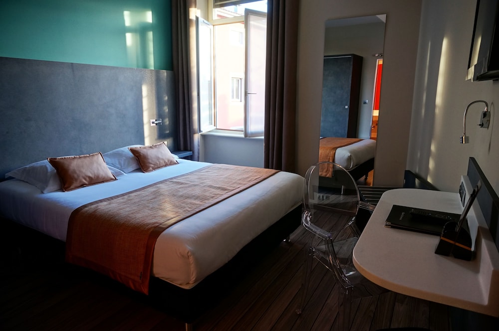 Hotel de Bourgogne 21/69