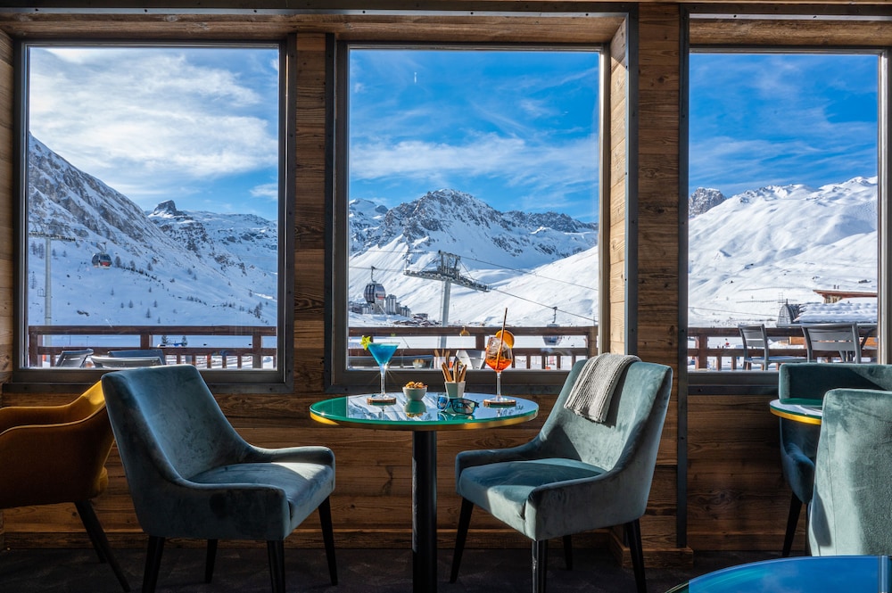 Le Levanna Hotel Restaurant 47/67