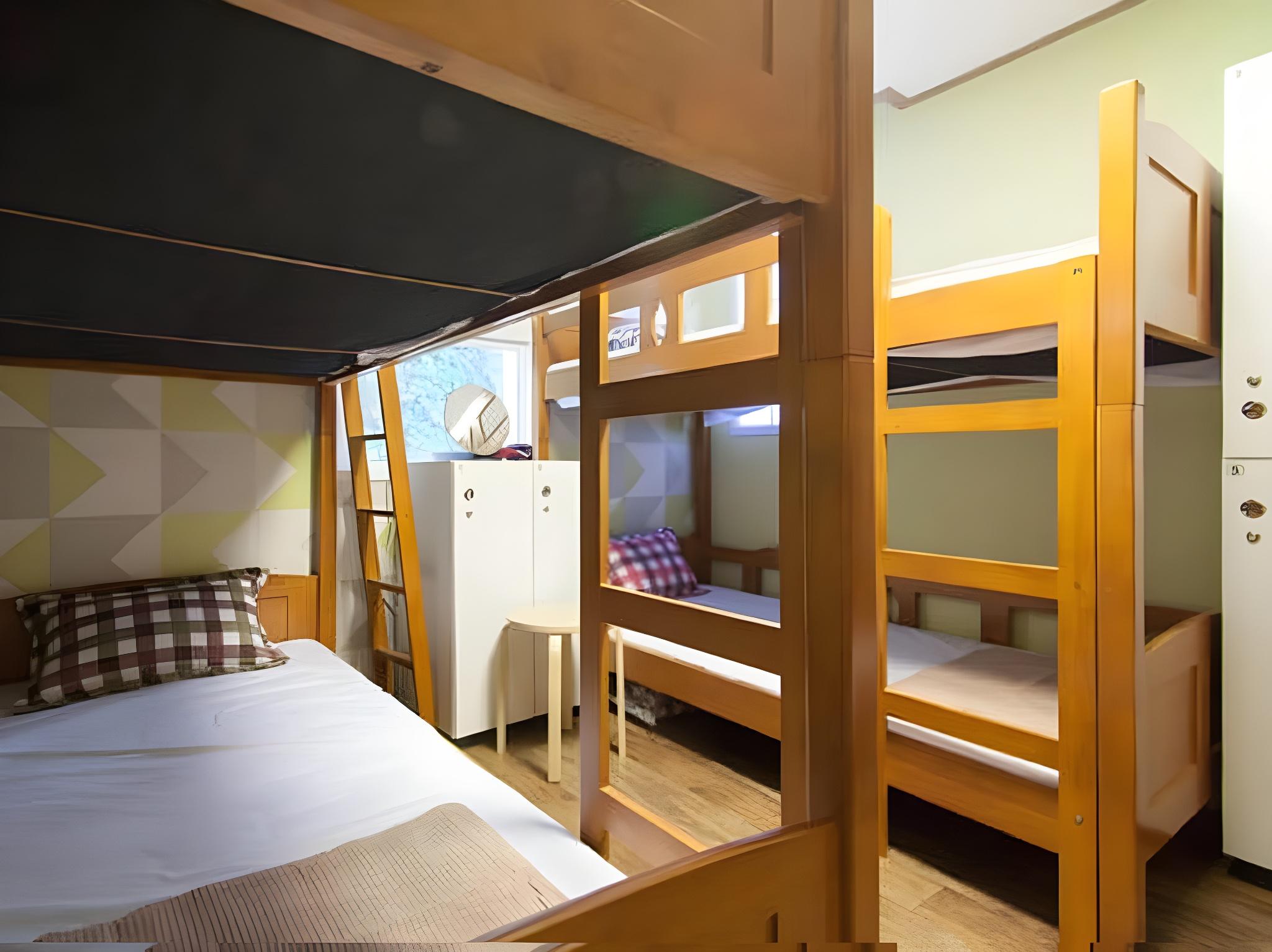 Cube Guesthouse 9/33