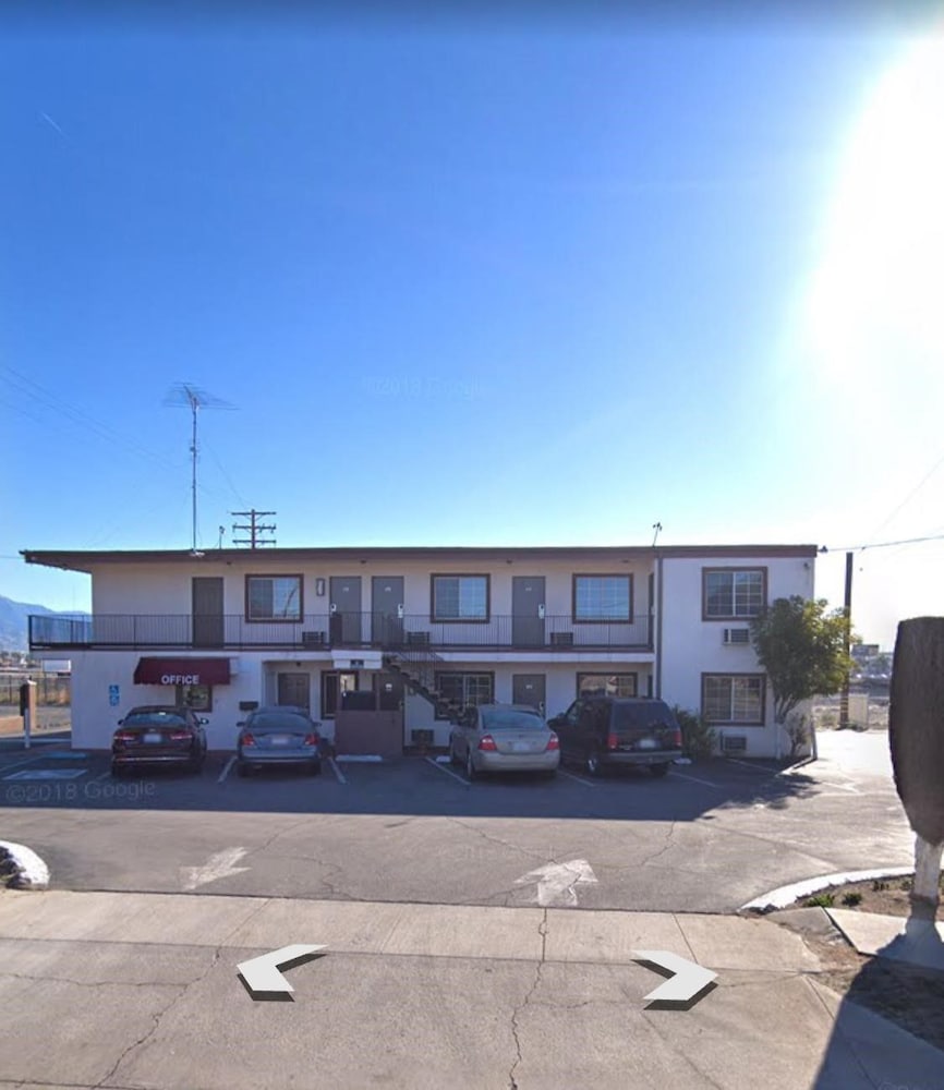 Colton Motel 2/24