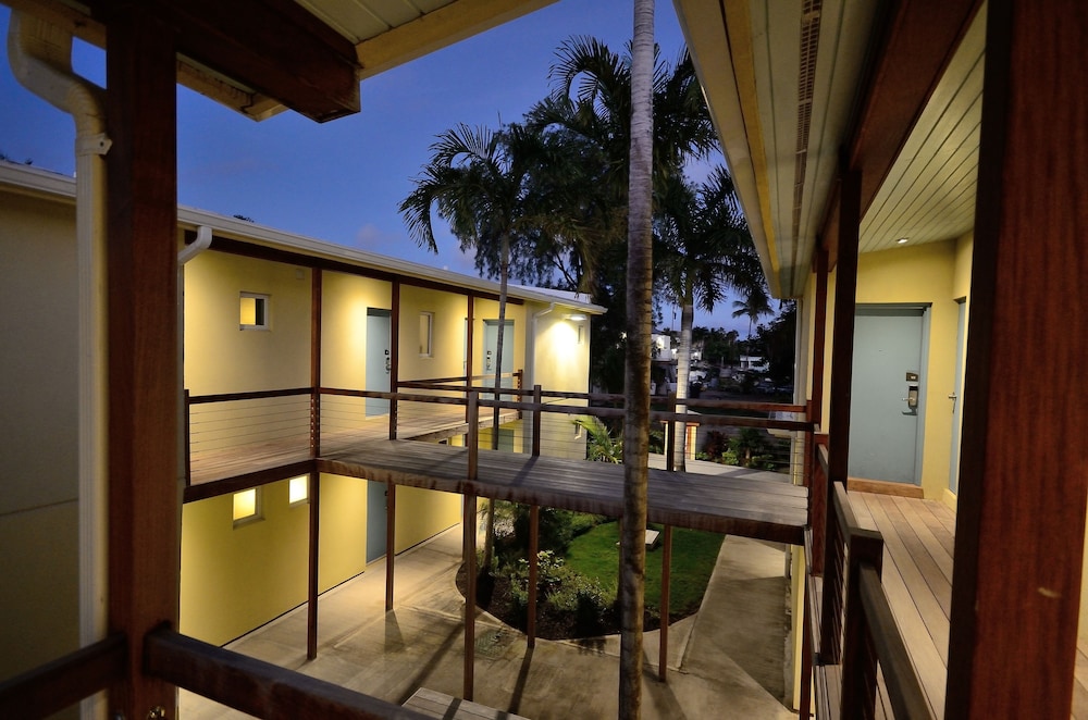 ROYAL ST. KITTS HOTEL 21/50