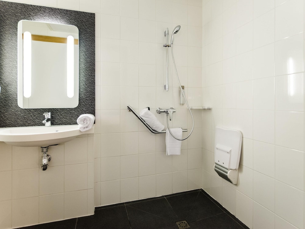 Ibis Paris Issy Les Moulineaux Val de Seine 71/72