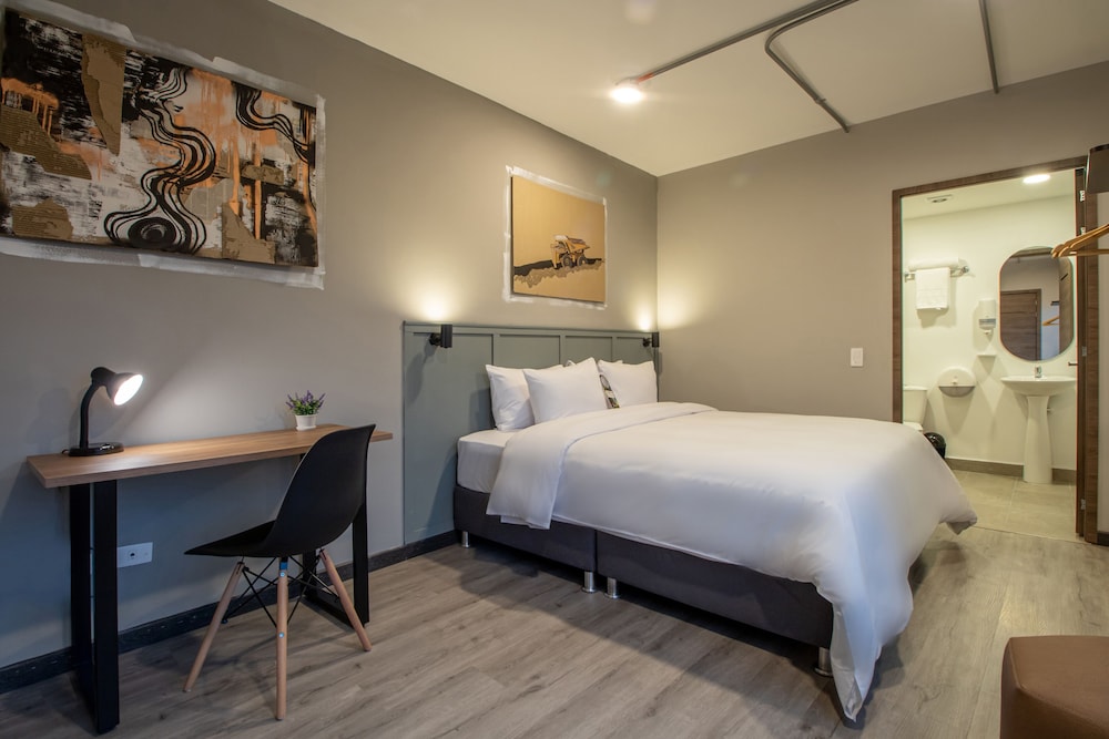 Bon 17 Hotel 16/27