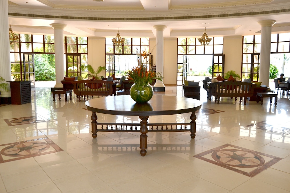 Golden Tulip Dar Es Salaam 55/71