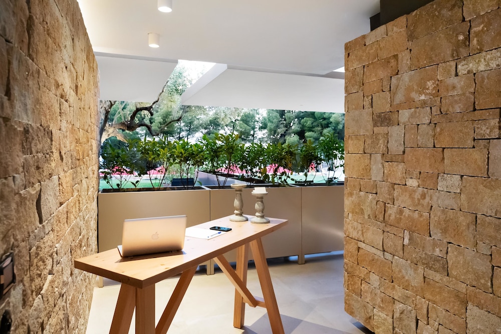 Amantes Villas And Suites 33/50