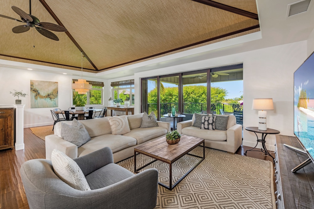 Mauna Lani Home Collection A CoralTree Residence Collection 32/49