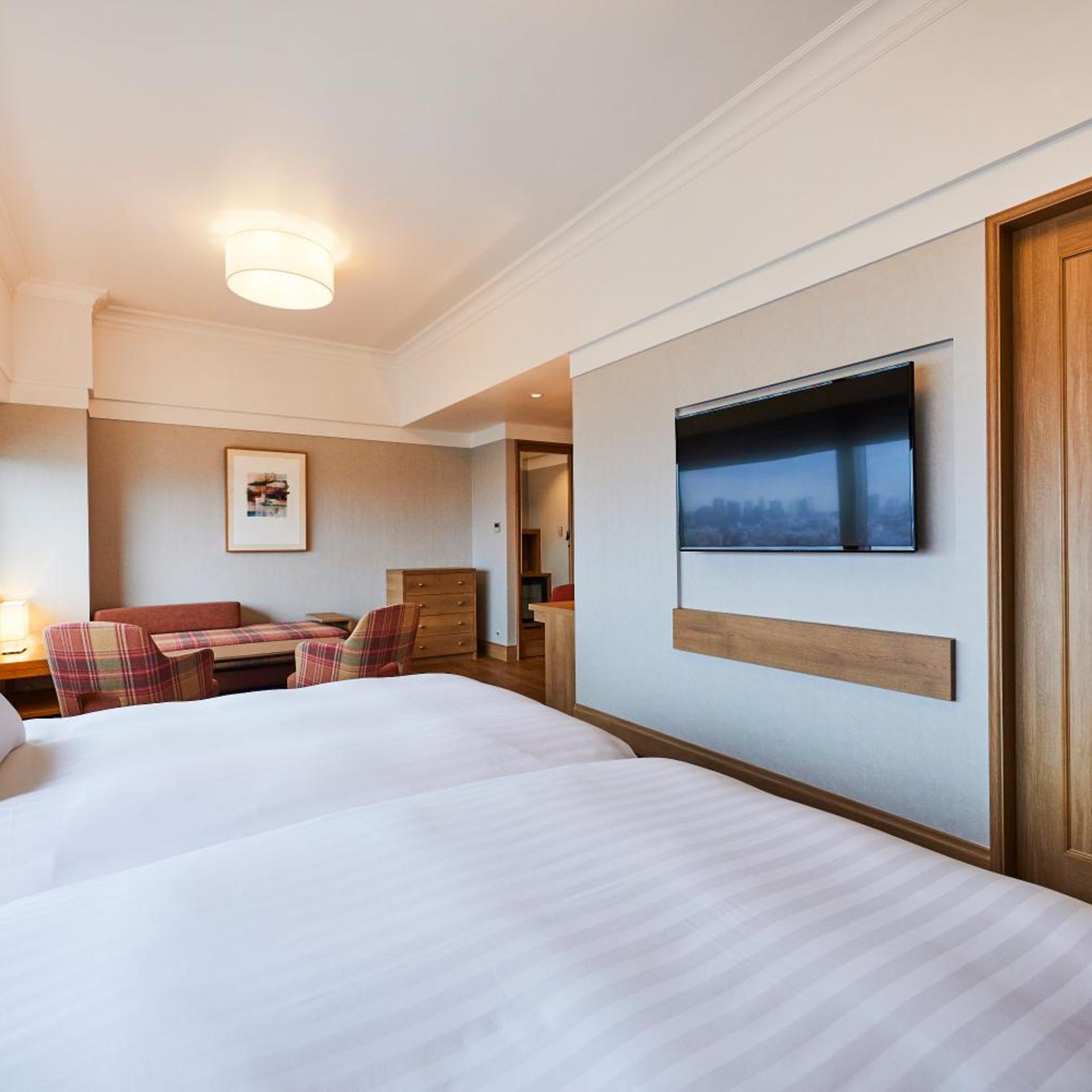 Deluxe, Twin Beds, No Tower View