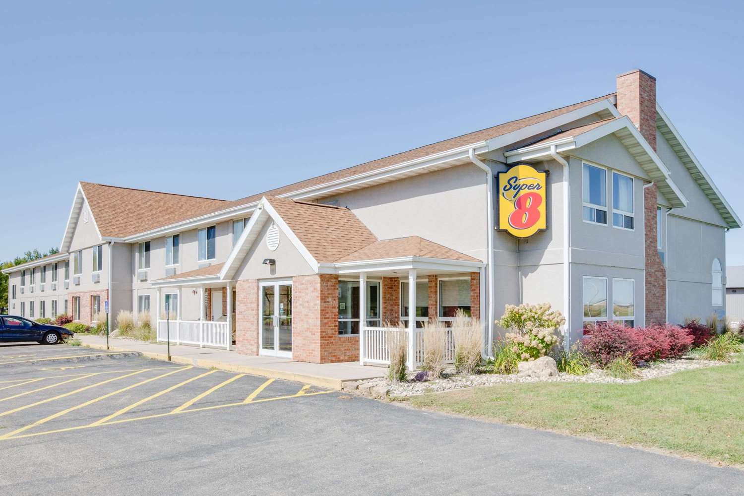 Super 8 By Wyndham Jackson Mn 38/41