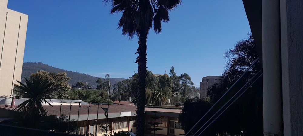 Debredamo Hotel 44/49