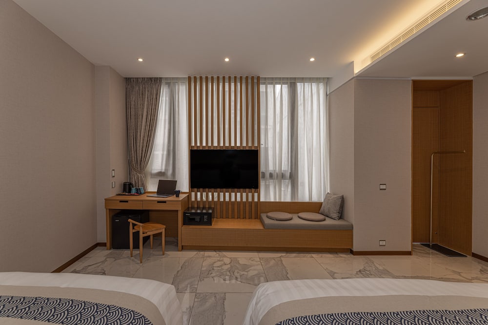 Sun Moon Lake Apollo Resort Hotel 27/40