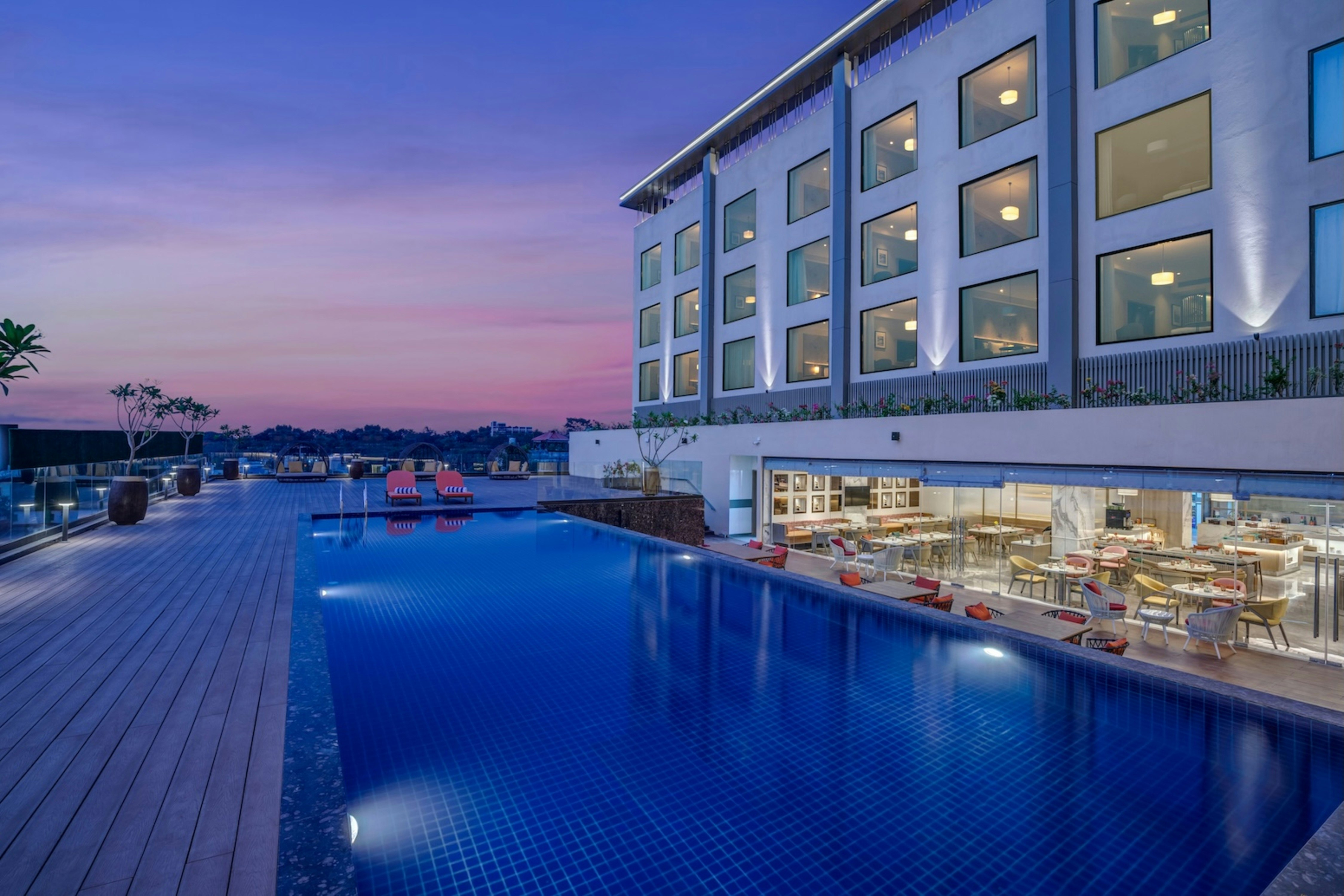 Hilton Garden Inn Jabalpur 6/47