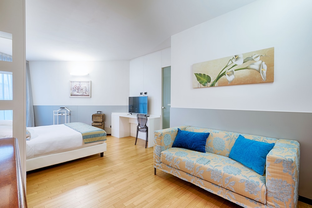 Continental Urban Art Hotel 16/40