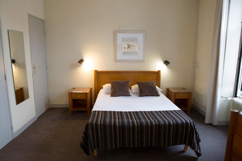 Hotel Du Cerf 4/19