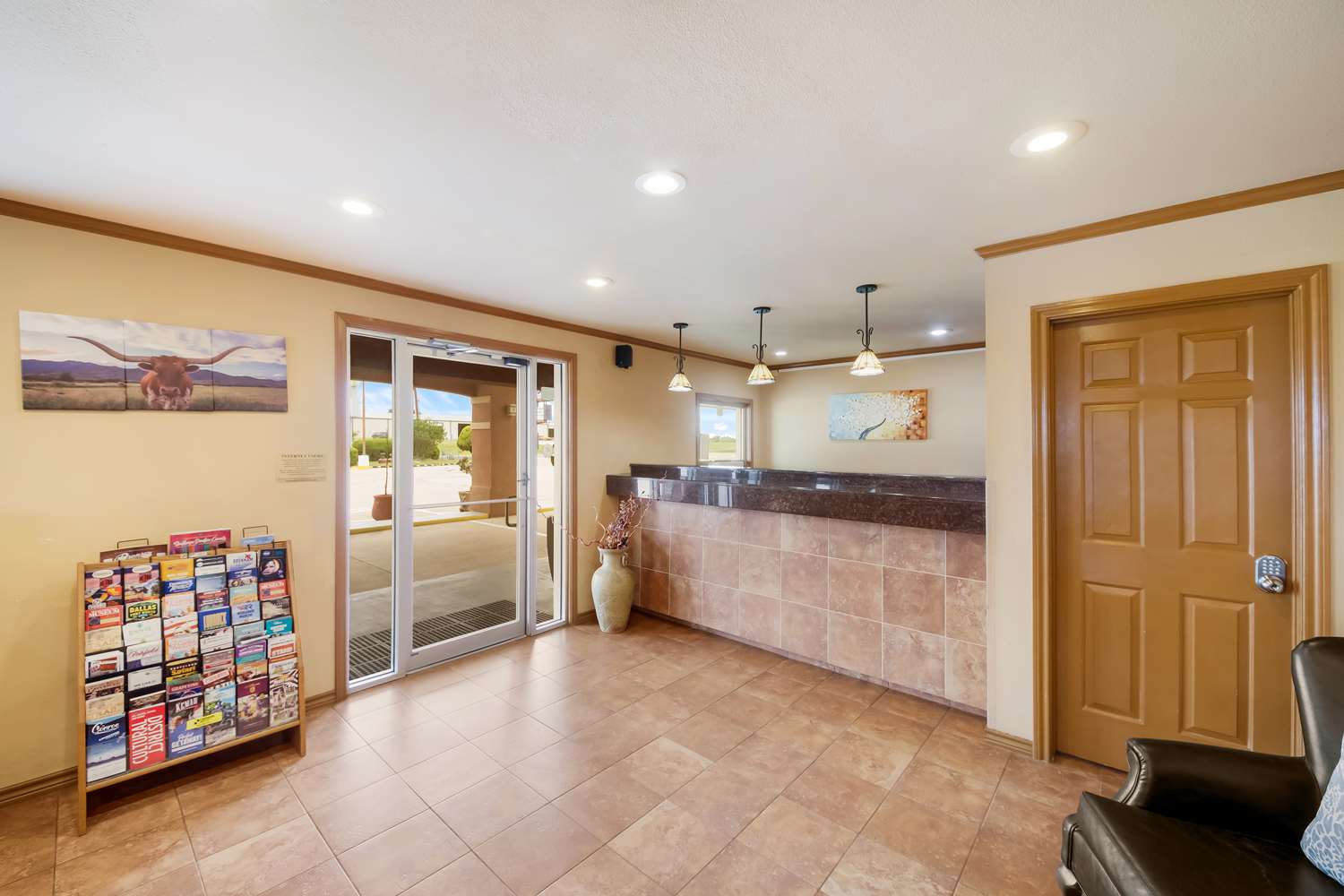 SureStay Hotel by Best Western Rockdale 3/13
