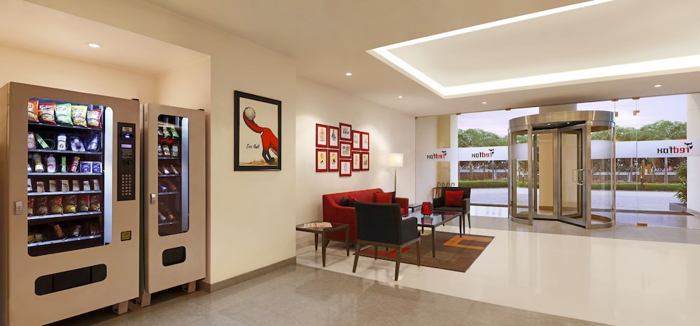 Red Fox Hotel Hitec City 23/33